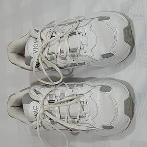 Vionic 23 Walker Tennis Shoes Size 9